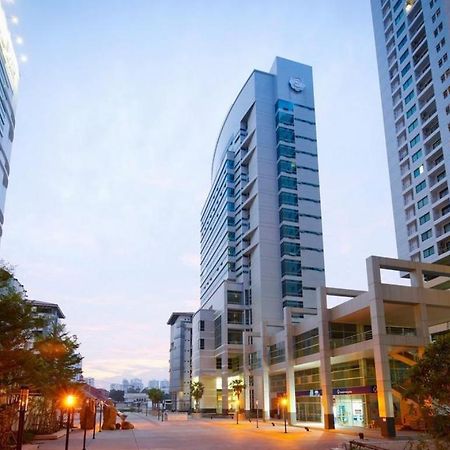 Swutel Hotel Bangkok Exteriör bild