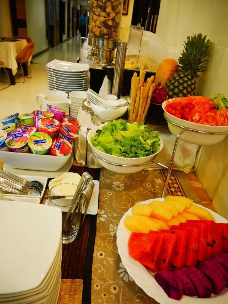 Swutel Hotel Bangkok Exteriör bild